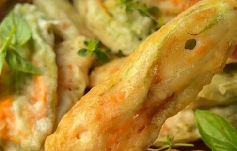 🌸 Crispy Stuffed Zucchini Flowers – My Italian Favorite 🌸