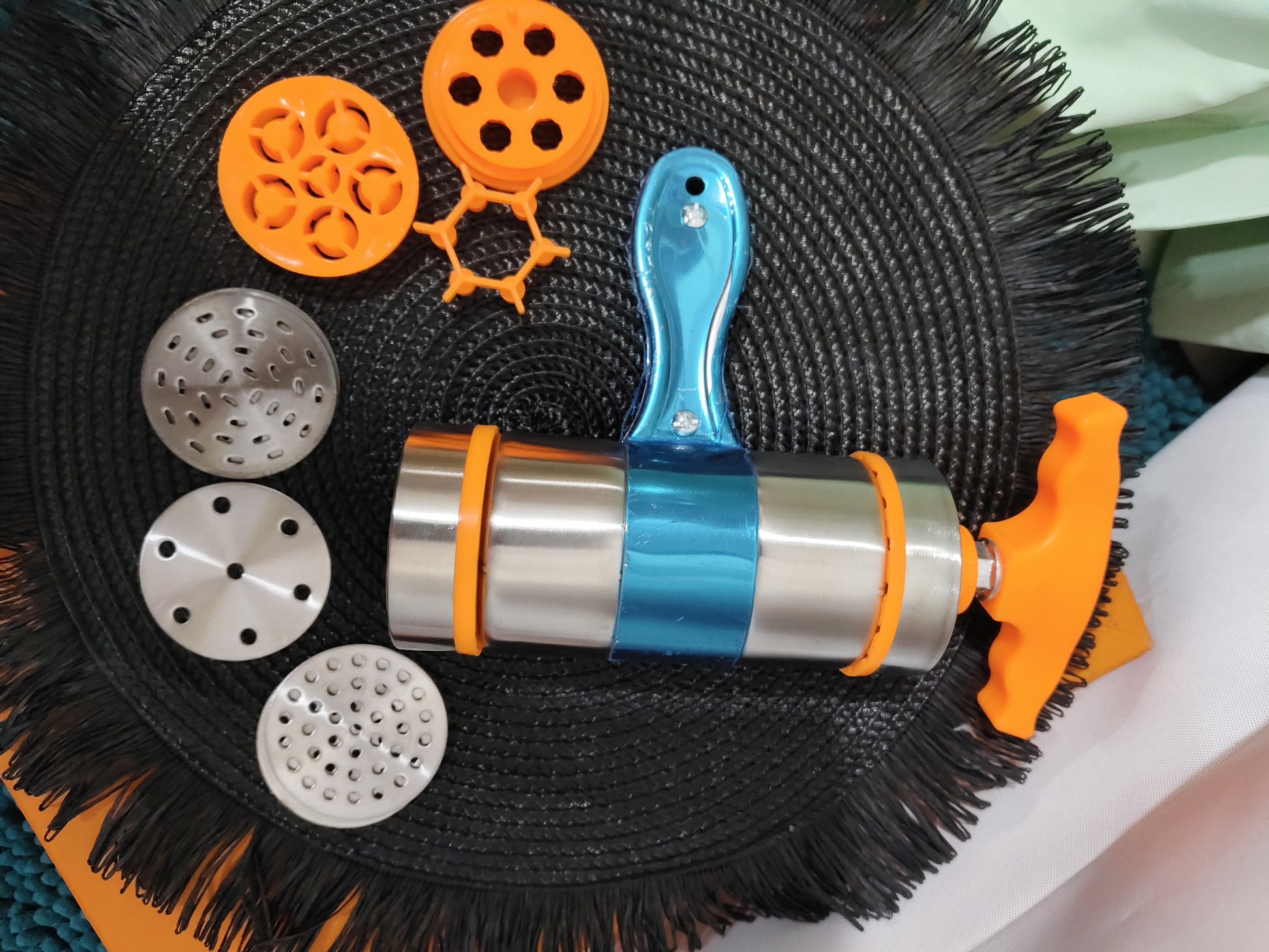 PressaPasta Compact Manual Noodle Maker